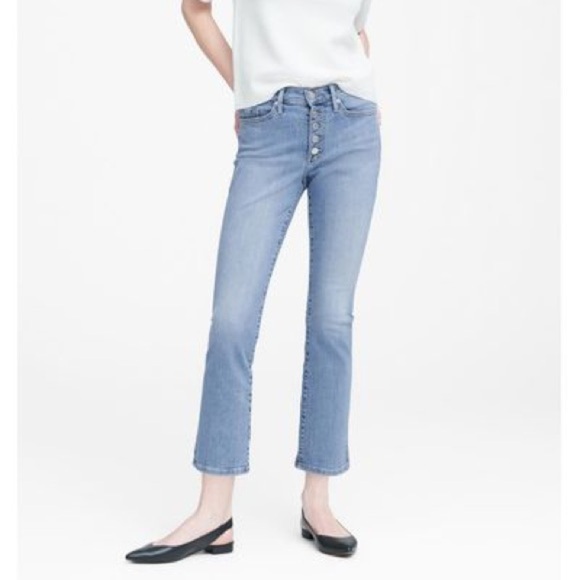 Banana Republic Button Fly Mid-rise Crop Flare Size 31Short - Picture 1 of 7